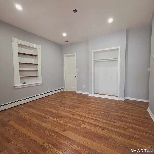 Building Photo - 124 Geddes Terrace