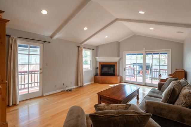 Building Photo - 2182 E Dudley St