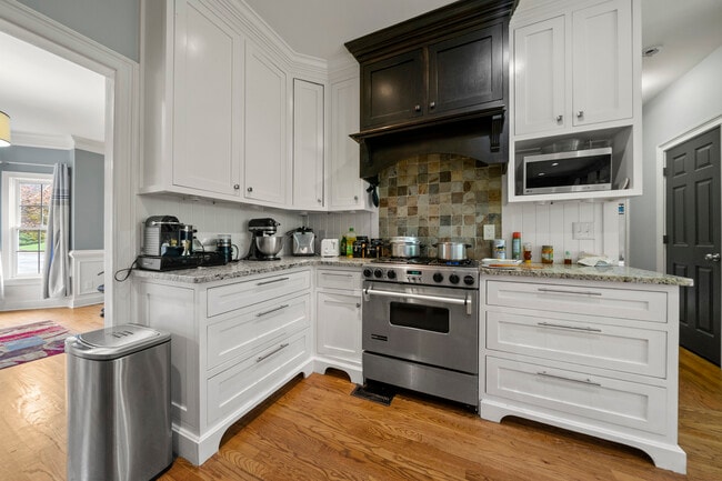 Building Photo - 442 Chatfield Pointe NW