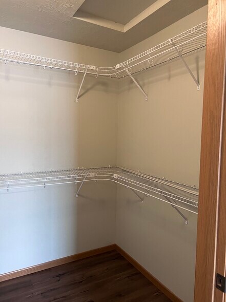 Building Photo - 4924 S Klein Ave