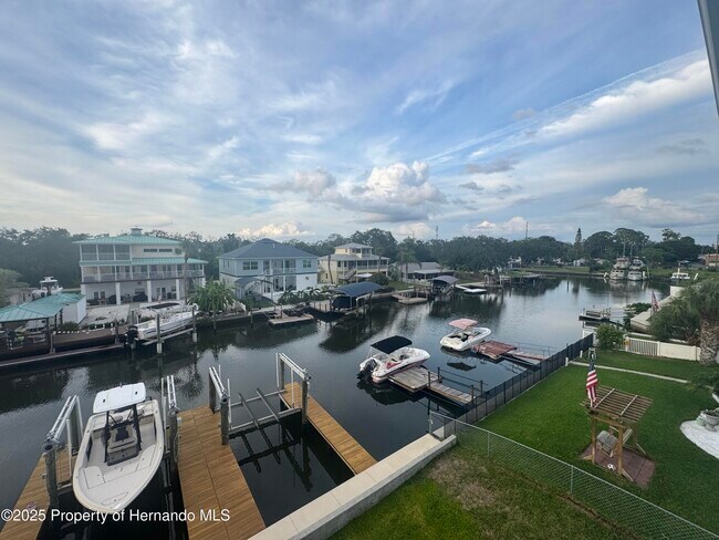 Building Photo - 6891 Clark St