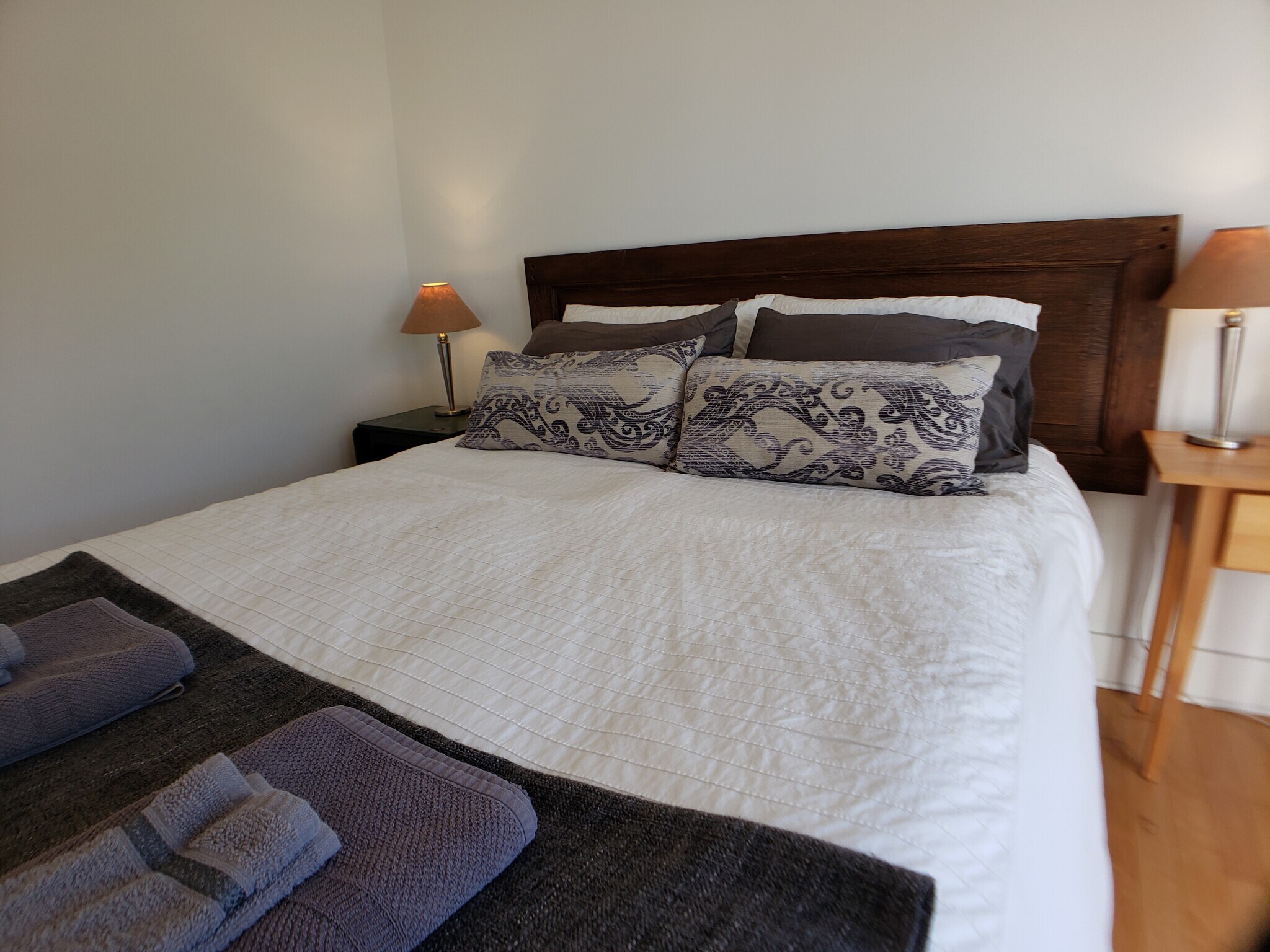 Building Photo - 915 Haywood Rd