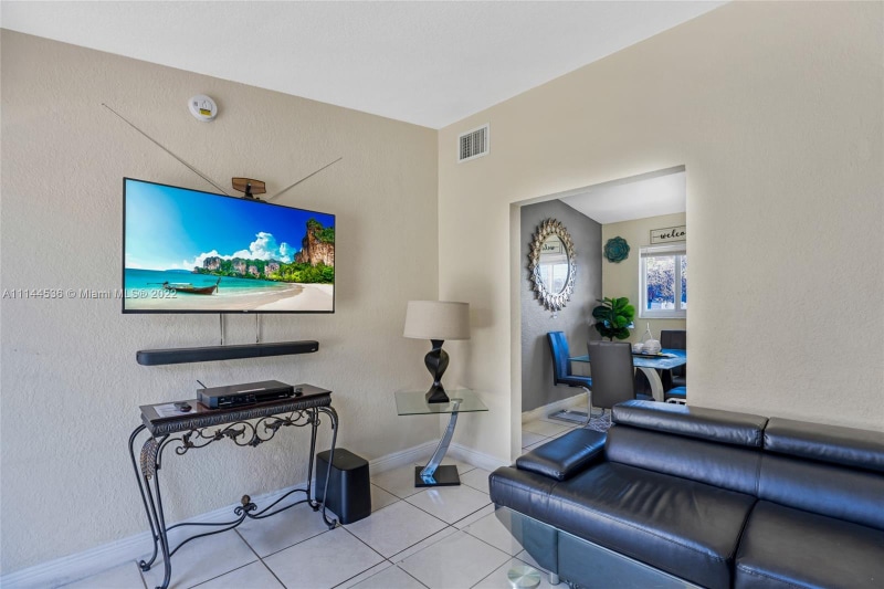 Building Photo - 2165 NW 23rd St