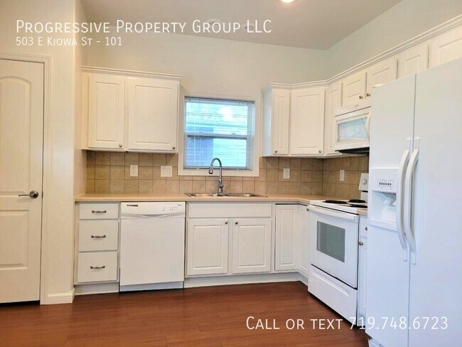 Building Photo - 503 E Kiowa St