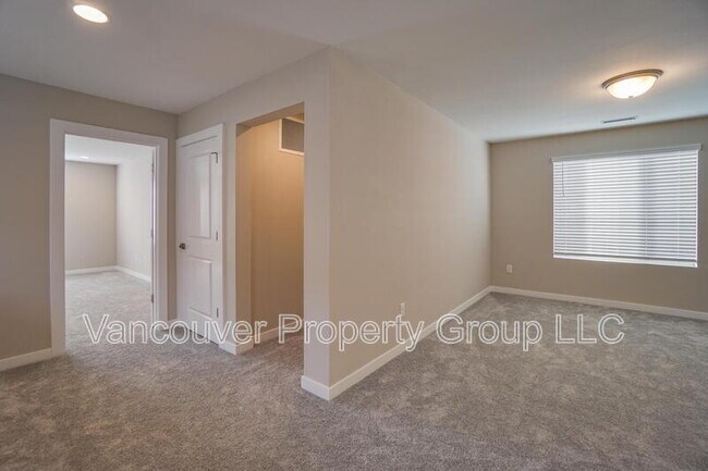 Building Photo - 721 NW 178th Wy