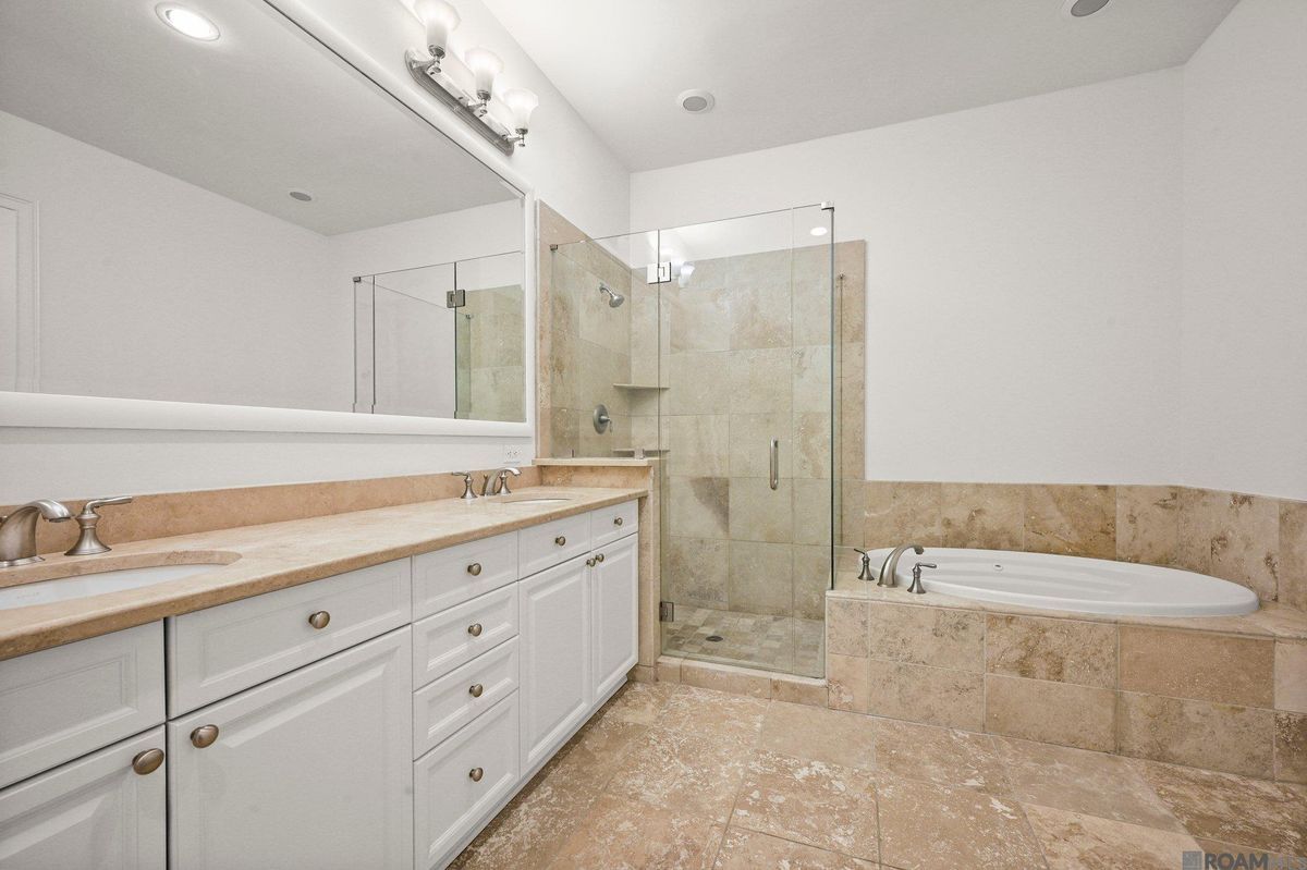 Building Photo - 998 Stanford Ave