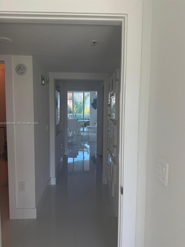 Building Photo - 19400 Turnberry Way