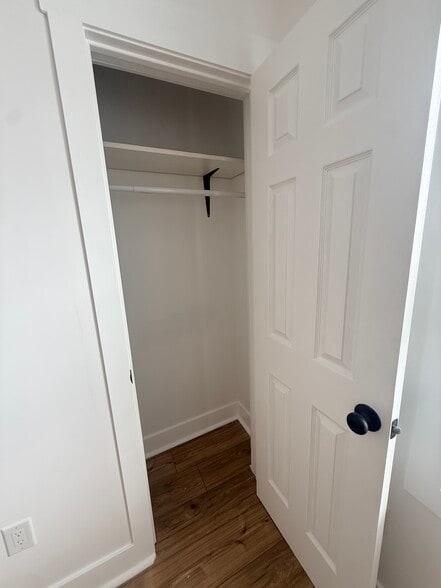 Building Photo - 908 Mount Rose Ave