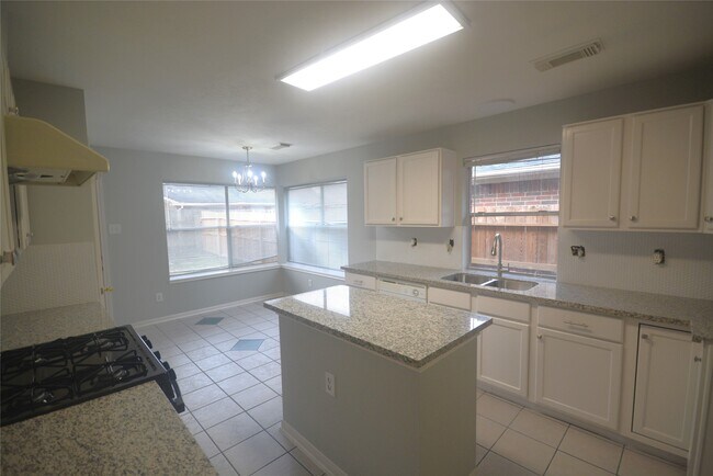 Building Photo - 1622 Regal Blue Ct