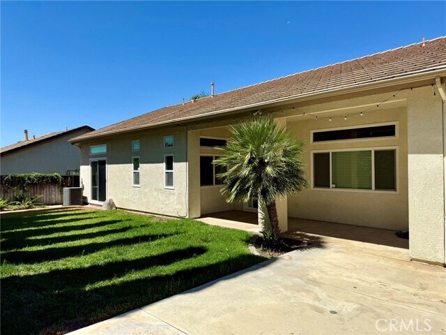 Building Photo - 39623 Bonaire Way