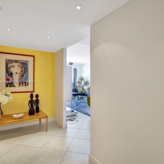 Building Photo - 151 Crandon Blvd