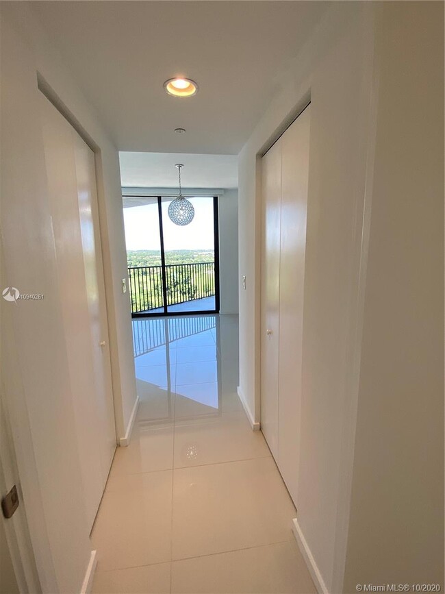 Building Photo - 5300 Paseo Blvd
