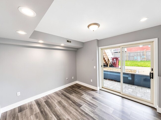 Building Photo - Beautiful Condo In Revere MA!