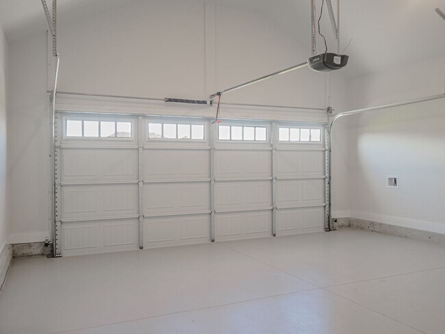 Building Photo - 206 Aunt Bee Blvd
