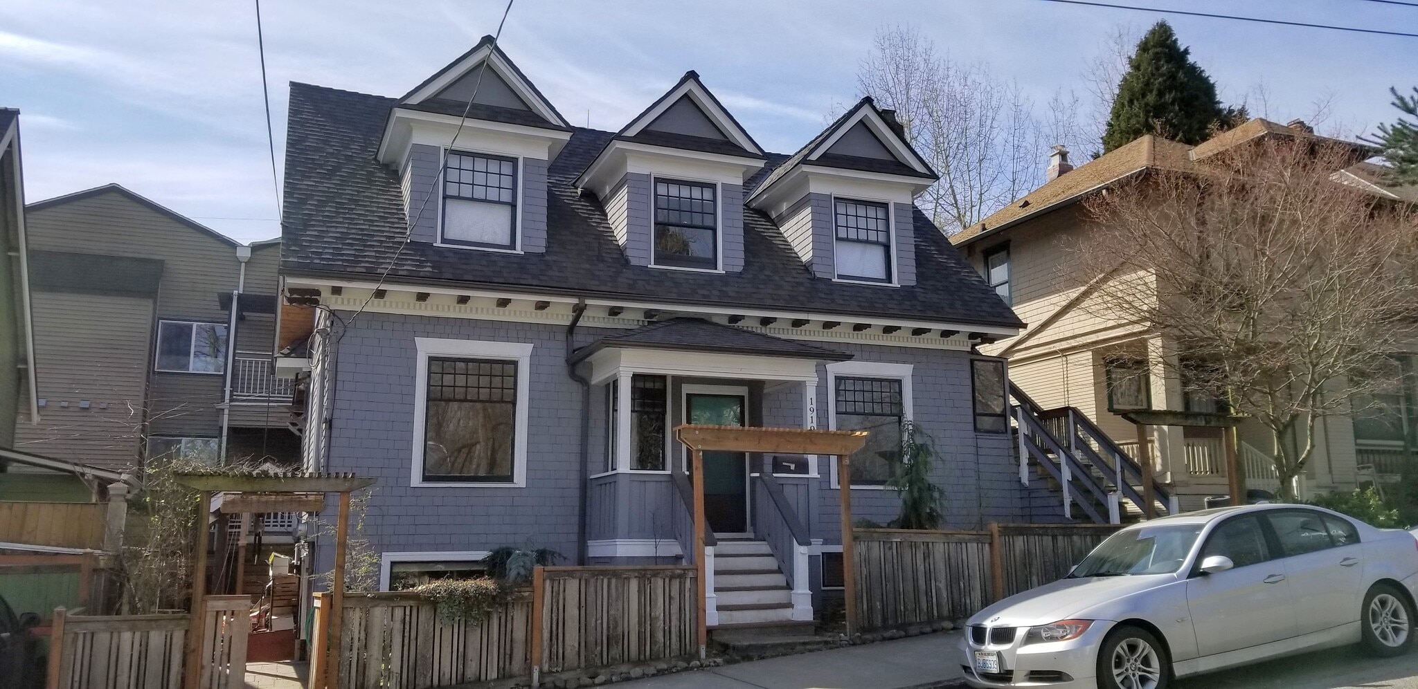 Building Photo - 1919 E Thomas St