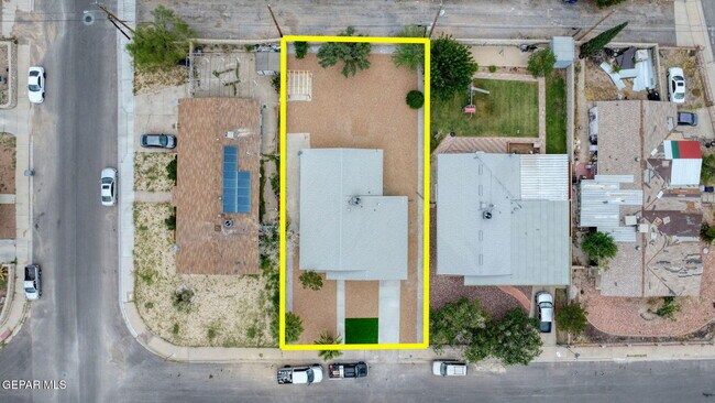 Building Photo - 3408 Hixson Street