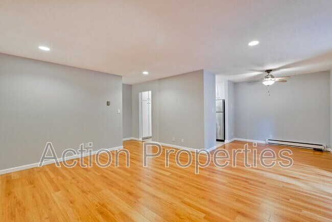 Building Photo - 505 Cypress Point Dr