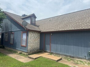 Building Photo - Vigil Properties2 (12812 Tomanet Trl)