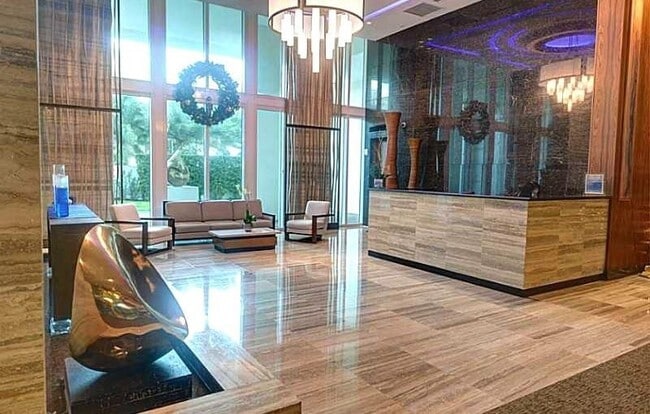 Building Photo - 101 S Fort Lauderdale Beach Blvd