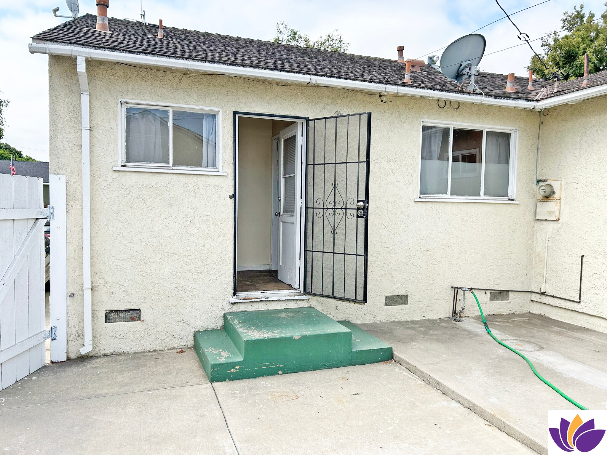 Building Photo - 2513 Denmead St