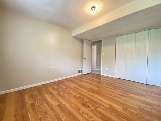 Building Photo - 5126 20th Ave Ln NW