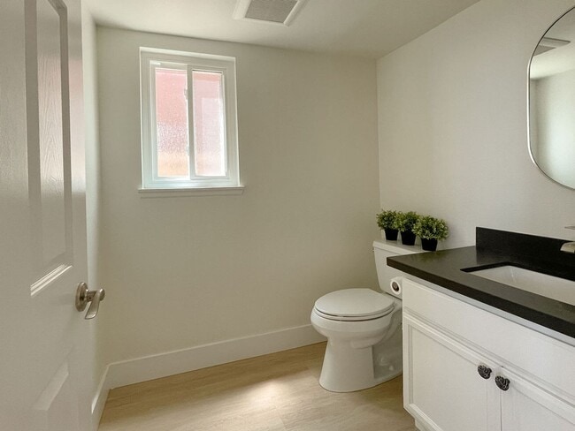 Building Photo - Gorgeous 3 Bedroom 3 Bathroom Corona Home ...