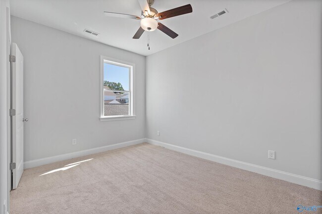 Building Photo - 117 Iberville St