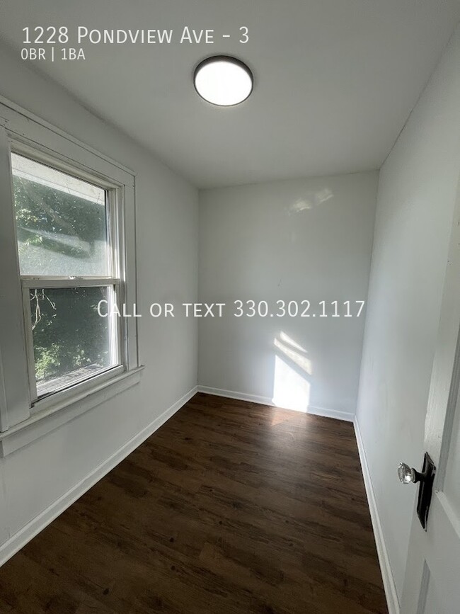 Building Photo - Studio apartment for rent