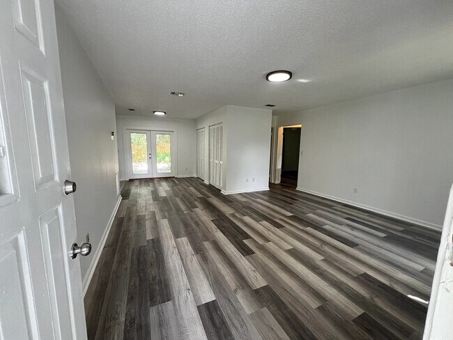 Building Photo - 2146 Golden Isle Ct