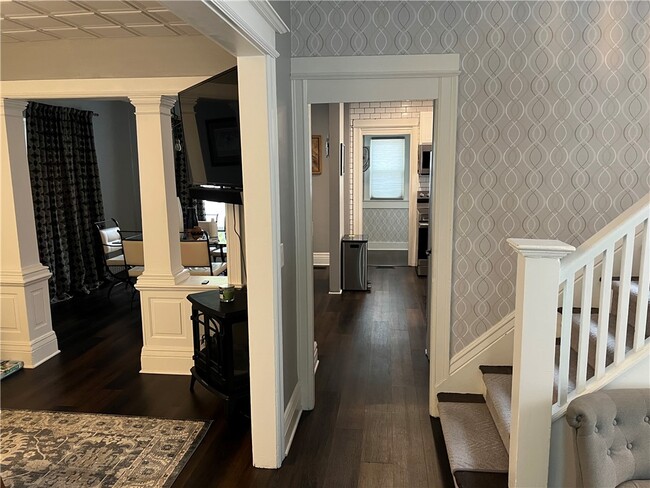 Building Photo - 36 Lansdale St