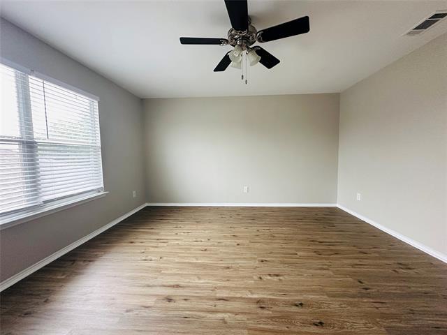 Building Photo - 7233 Lindentree Ln