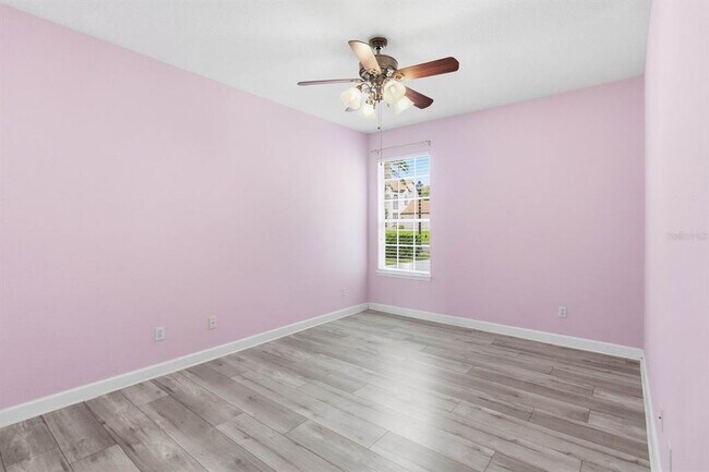 Building Photo - 8310 Tivoli Dr