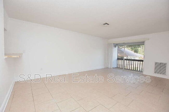 Building Photo - 141 Fernery Rd