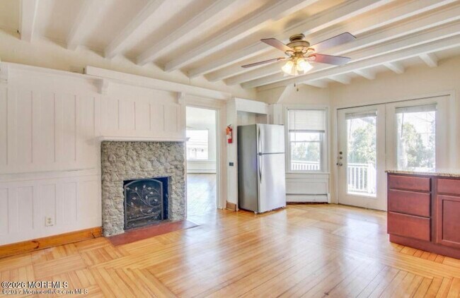 Building Photo - 1737 Belmar Blvd