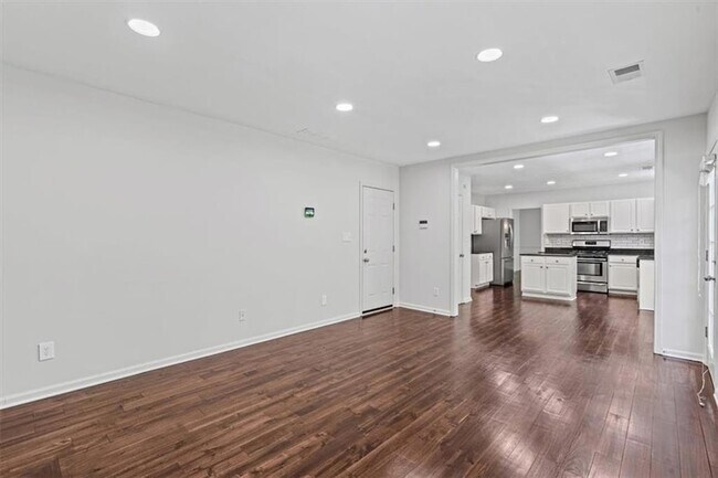 Building Photo - 3360 Pierce Arrow Cir