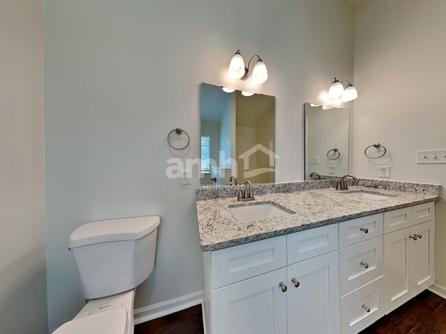 Building Photo - 4702 Ridgefall Rd