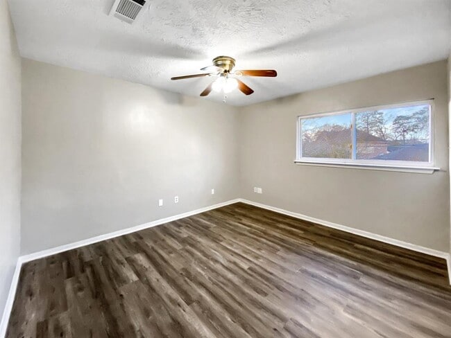 Building Photo - 706 S Diamondhead Blvd