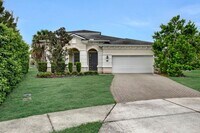 Building Photo - Beautiful 4B/3B with Bonus Office Space Fo...