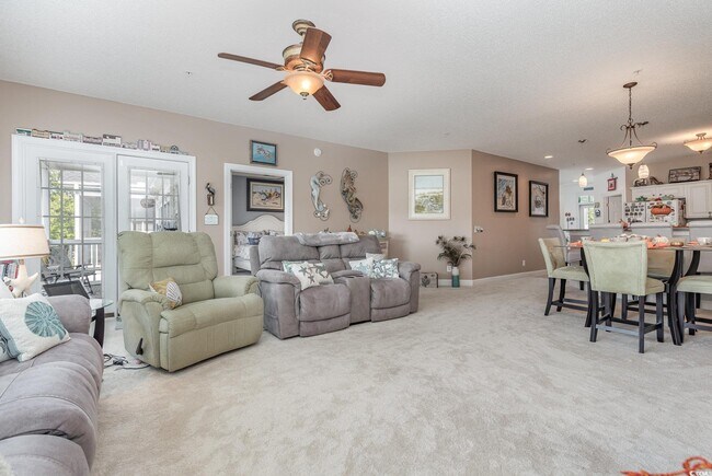 Building Photo - 5056 Glenbrook Dr