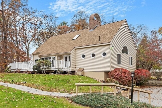 Building Photo - 39 Monadnock Dr
