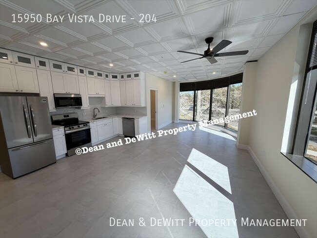 Building Photo - 15950 Bay Vista Dr