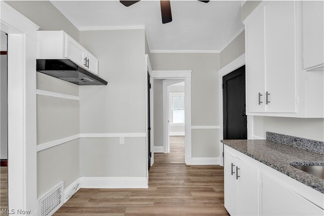 Building Photo - 428 E 148th St