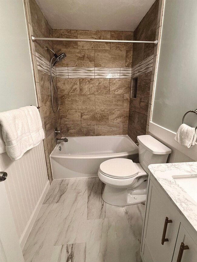 Building Photo - 4728 Pimlico Dr