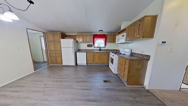 Building Photo - Mobile Home