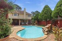 Building Photo - 2114 Gentryside Dr