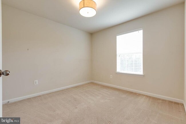 Building Photo - 7048 Foxton Way