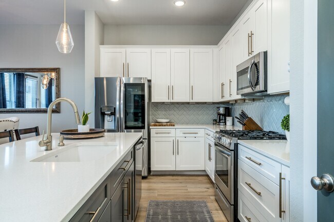 Building Photo - 968 Ford Pines Ln