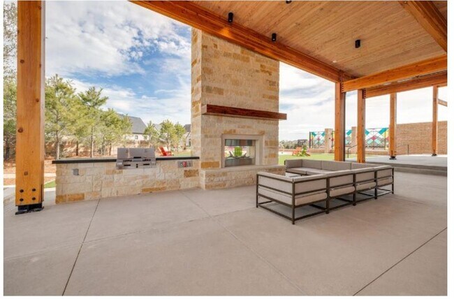 Building Photo - 6023 Bristol Spur Ln