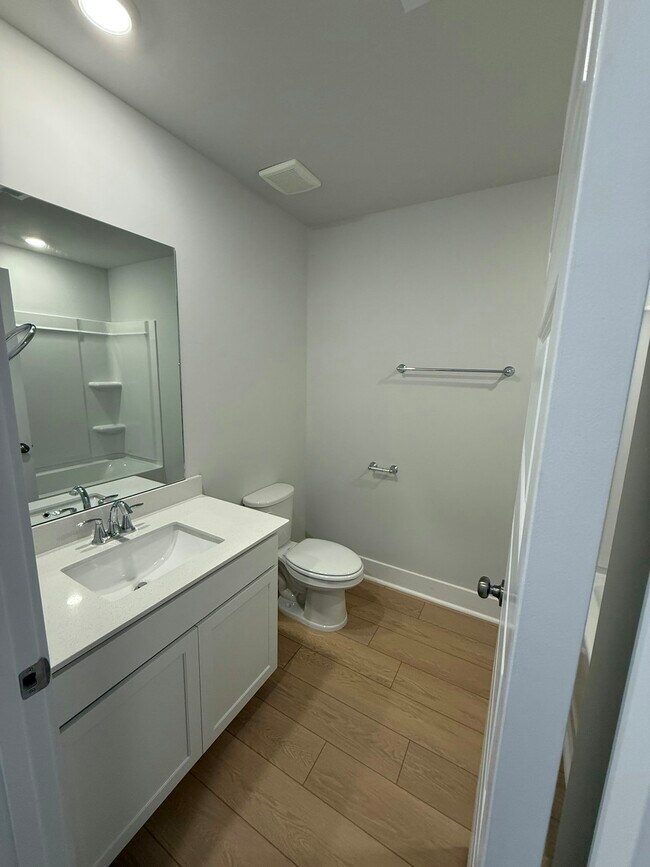 Building Photo - 22587 Dashwood Ln