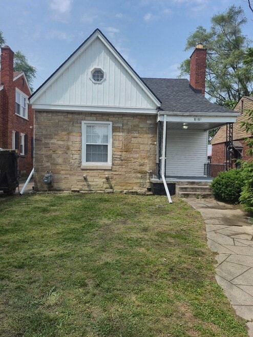 Building Photo - 8181 House St